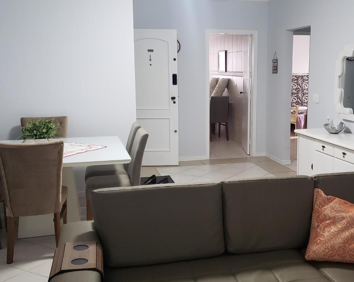Confortável Em Meia - 200 Metros Da Apartamento *